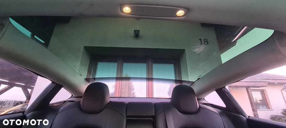 Tesla Model 3 - 20