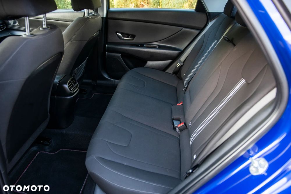 Hyundai Elantra 1.6 Smart - 30
