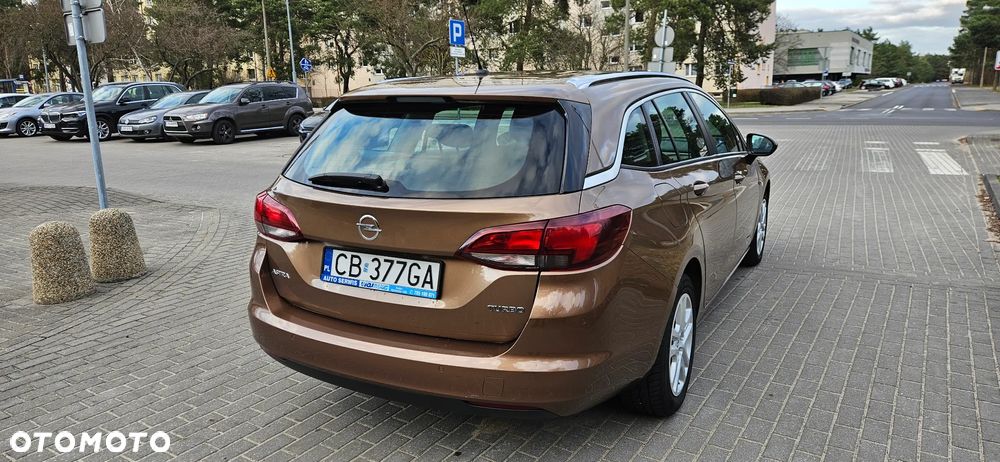 Opel Astra 1.4 T Enjoy S&S - 8