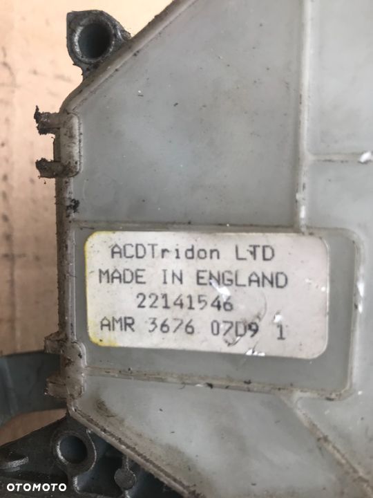 SILNICZEK WYCIERACZKI TYŁ AMR3676 LAND ROVER DEFENDER - 3