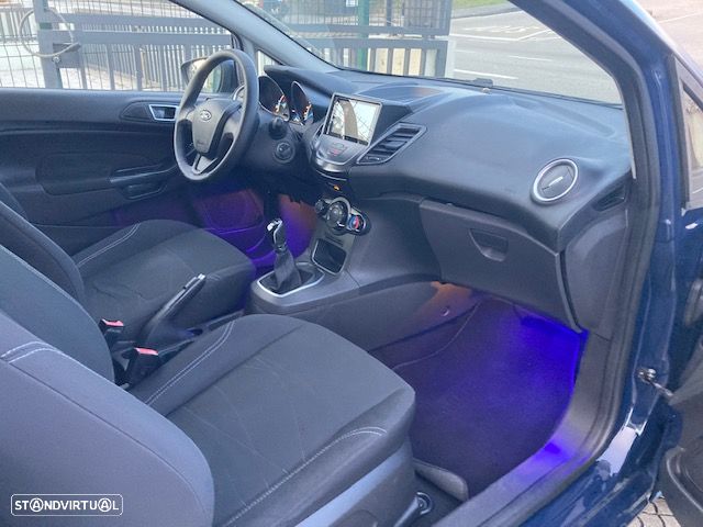 Ford Fiesta - 11