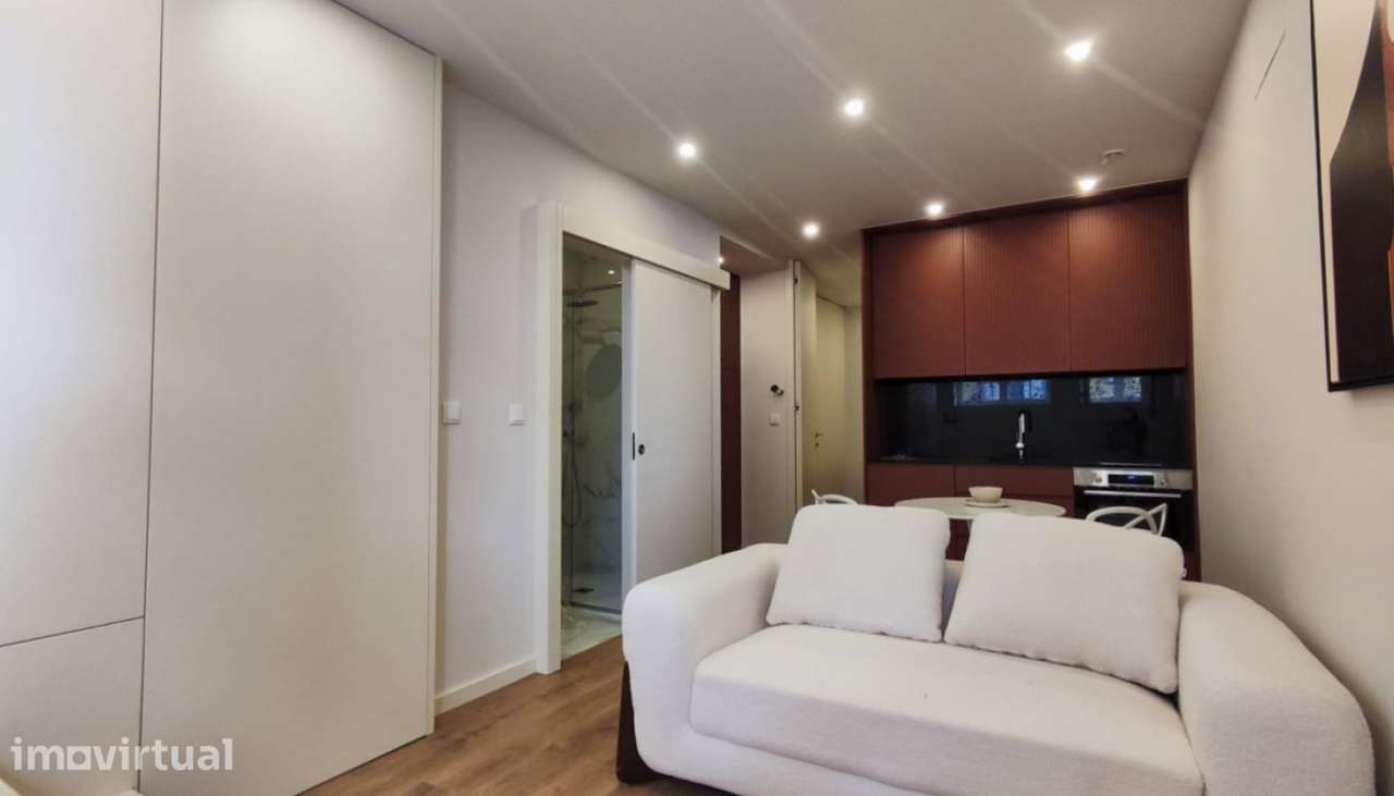 Venda de Apartamento T1 no centro histórico da cidade, Viana do Caste - Grande imagem: 2/36