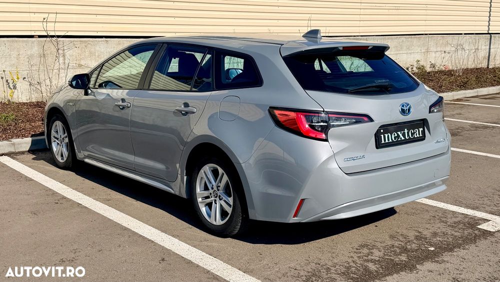 Toyota Corolla 1.8 HSD Business - 4