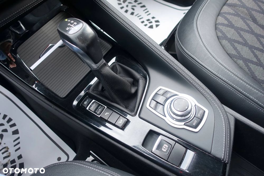 BMW X1 xDrive18d Sport Line - 26