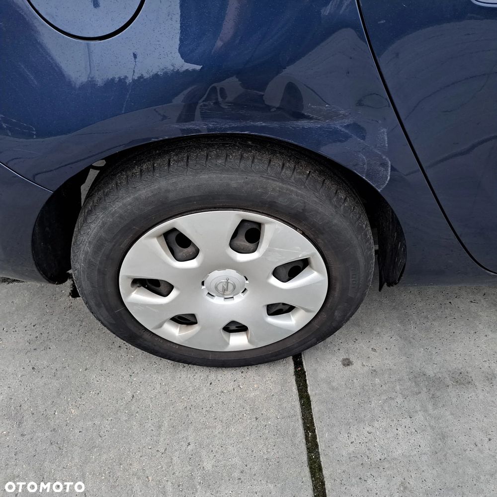 Opel Astra 1.6 Fun - 8