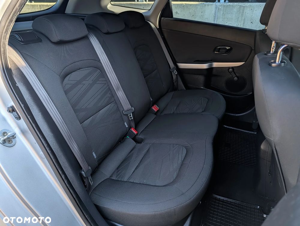 Kia Ceed 1.6 CRDi L Business Line - 18