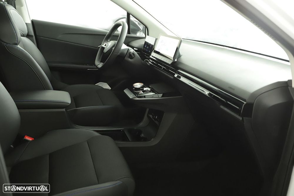 MG MG4 64 kWh Luxury - 21