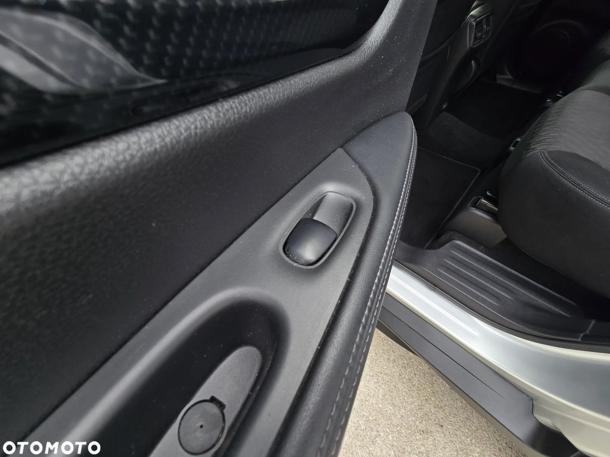 Nissan X-Trail 2.0 dCi ALL-MODE 4x4i Xtronic Tekna - 15