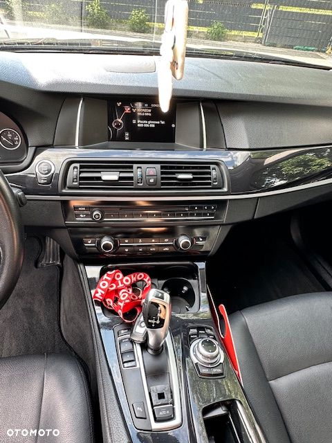 BMW Seria 5 520d Luxury Line - 15