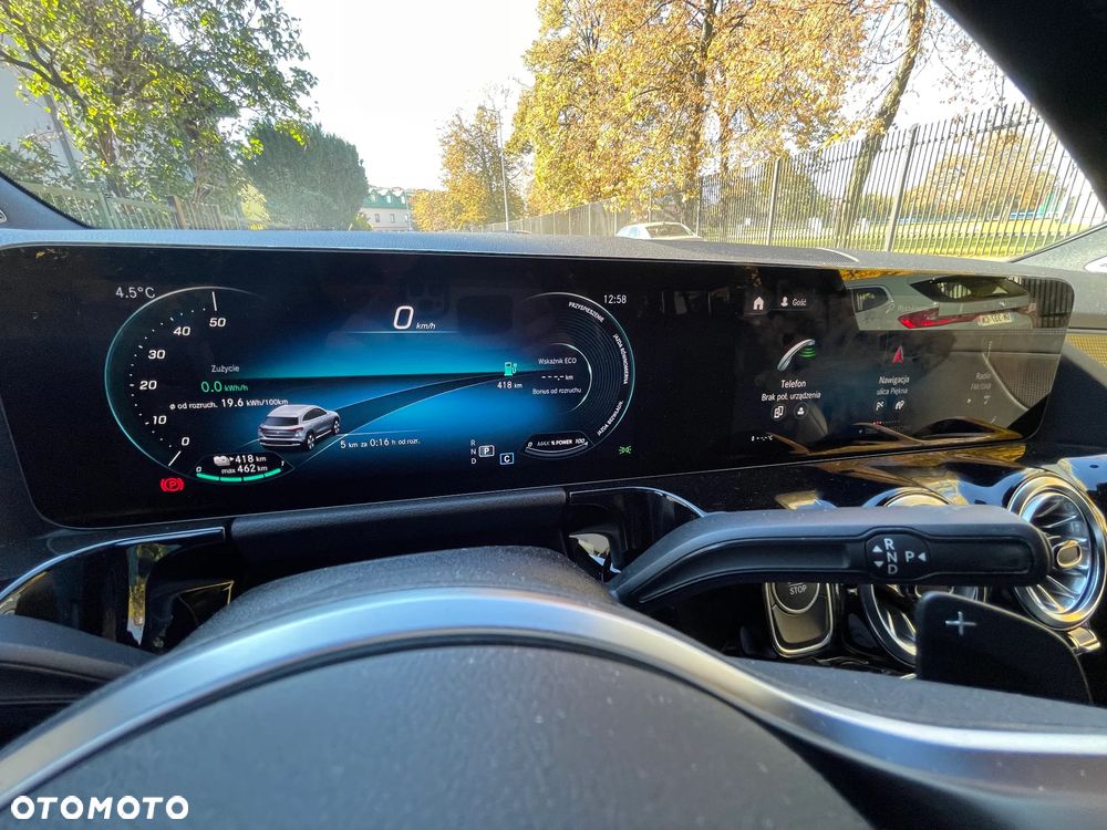 Mercedes-Benz EQA - 23