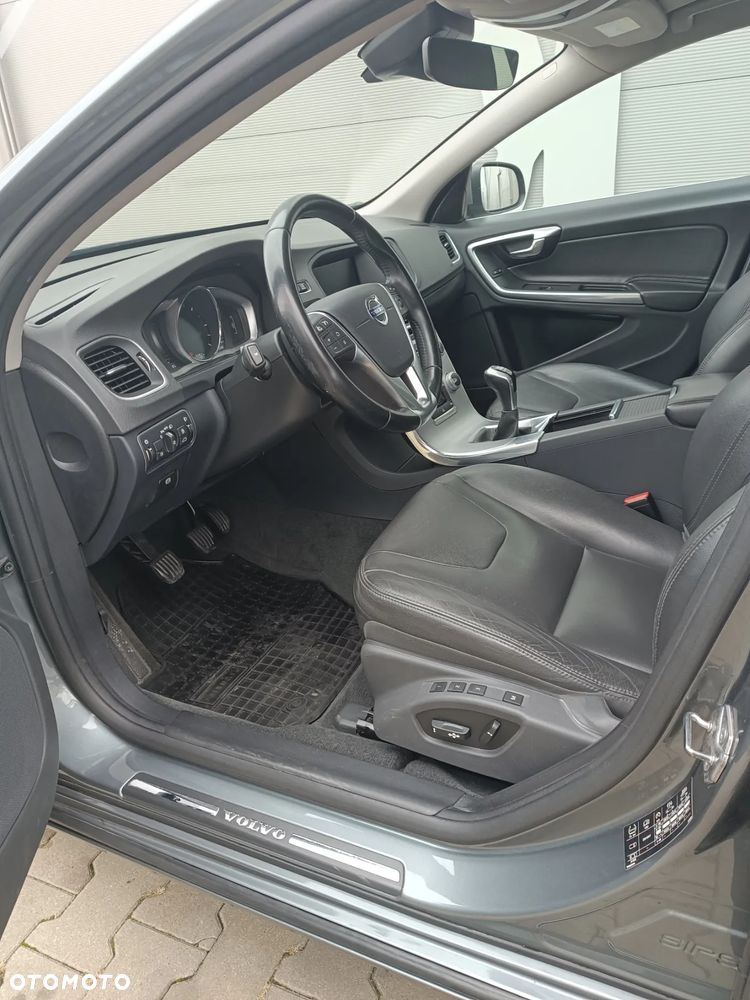 Volvo V60 D2 Drive-E Summum - 18