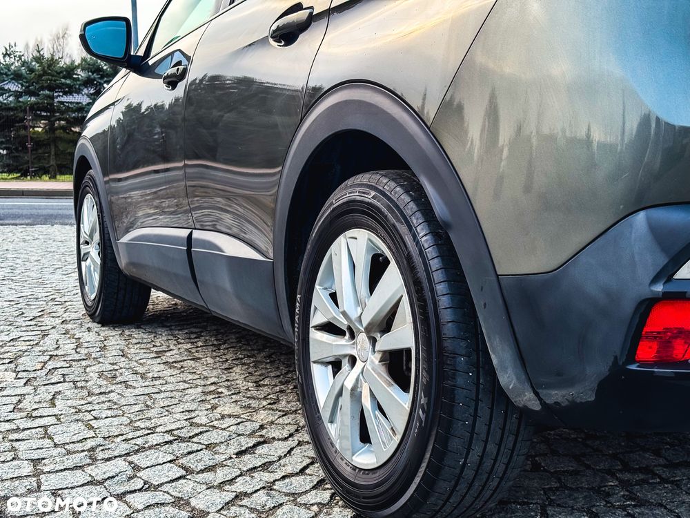 Peugeot 3008 PureTech 130 Stop & Start GPF Allure - 25