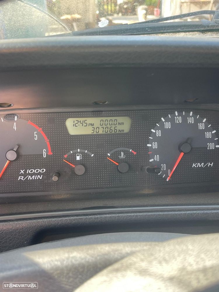 Nissan Terrano - 6
