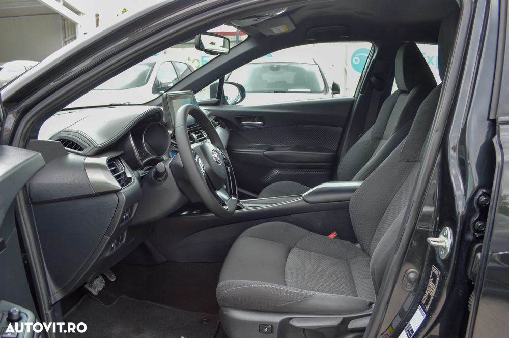 Toyota C-HR Style Selection - 25