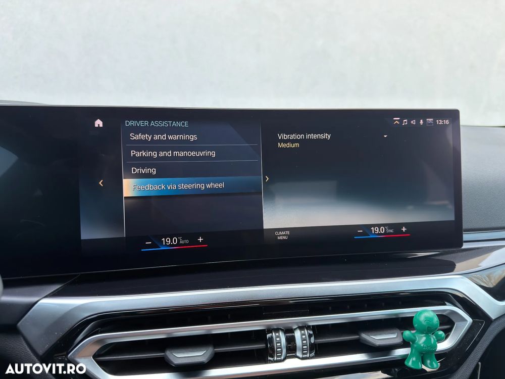 BMW M2 M240i xDrive AT - 31