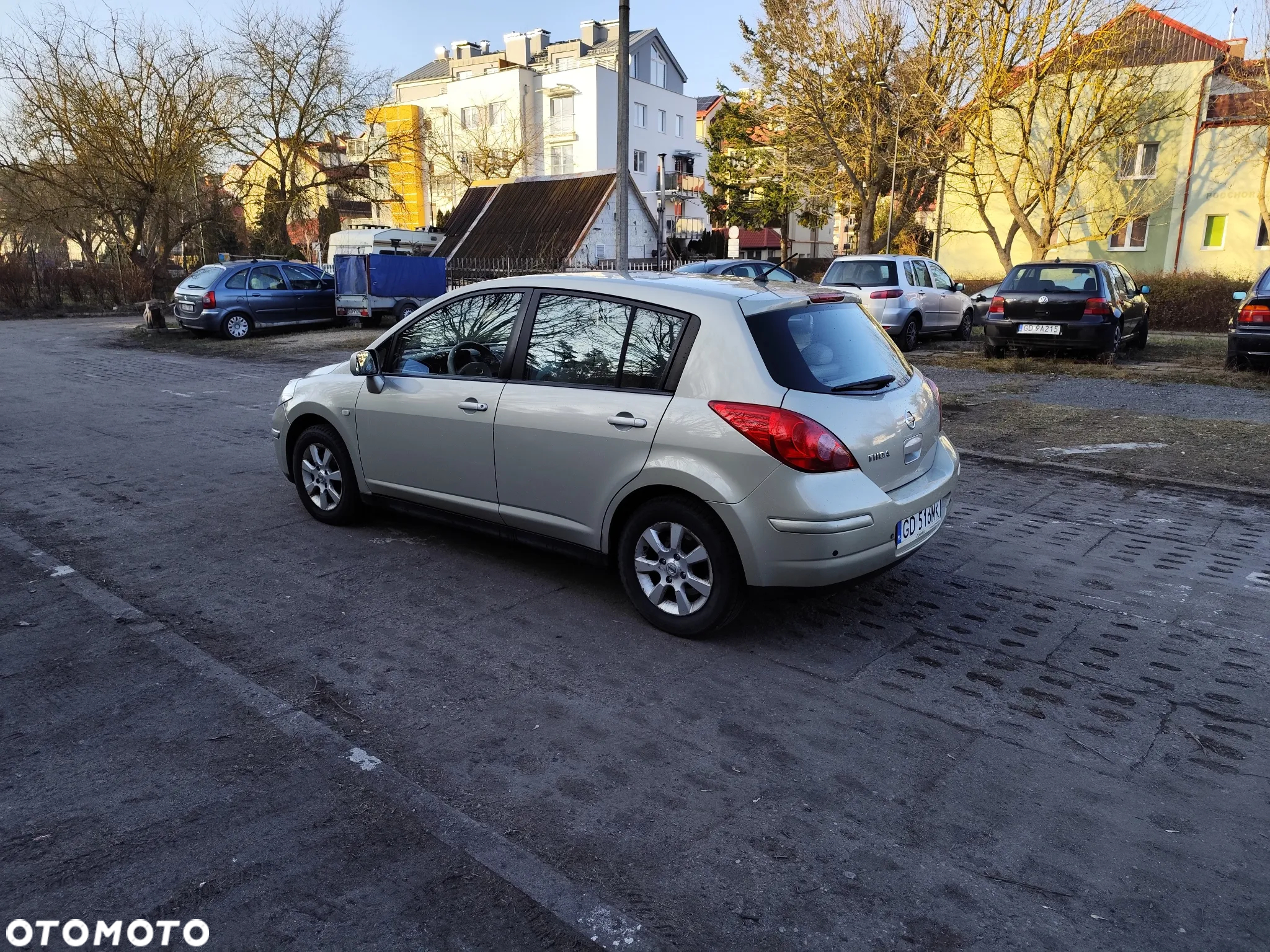 Nissan Tiida 1.8 acenta - 5