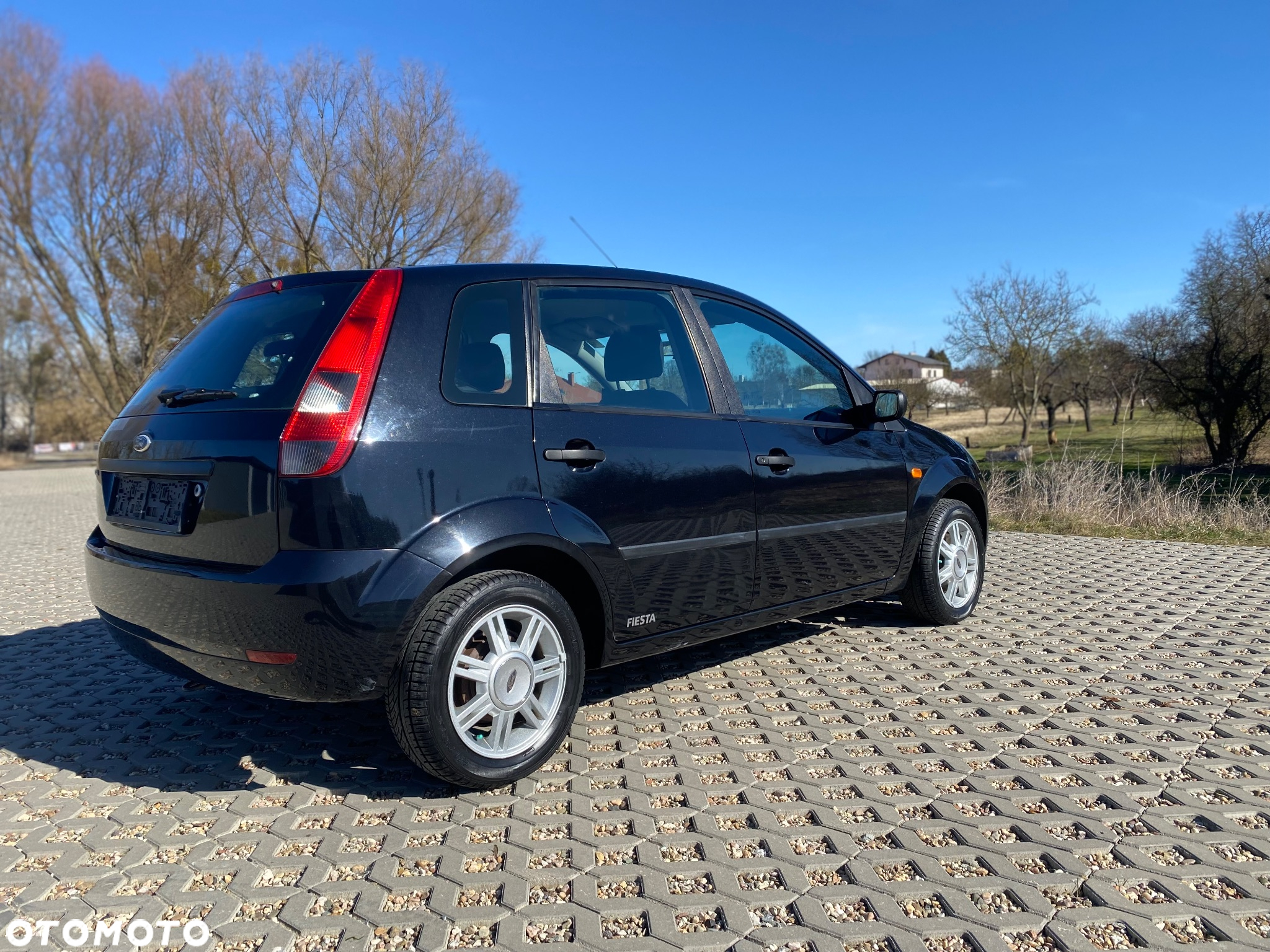 Ford Fiesta 1.3 Ambiente - 14