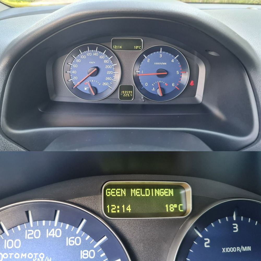 Volvo C30 D2 DRIVe R-Design - 19