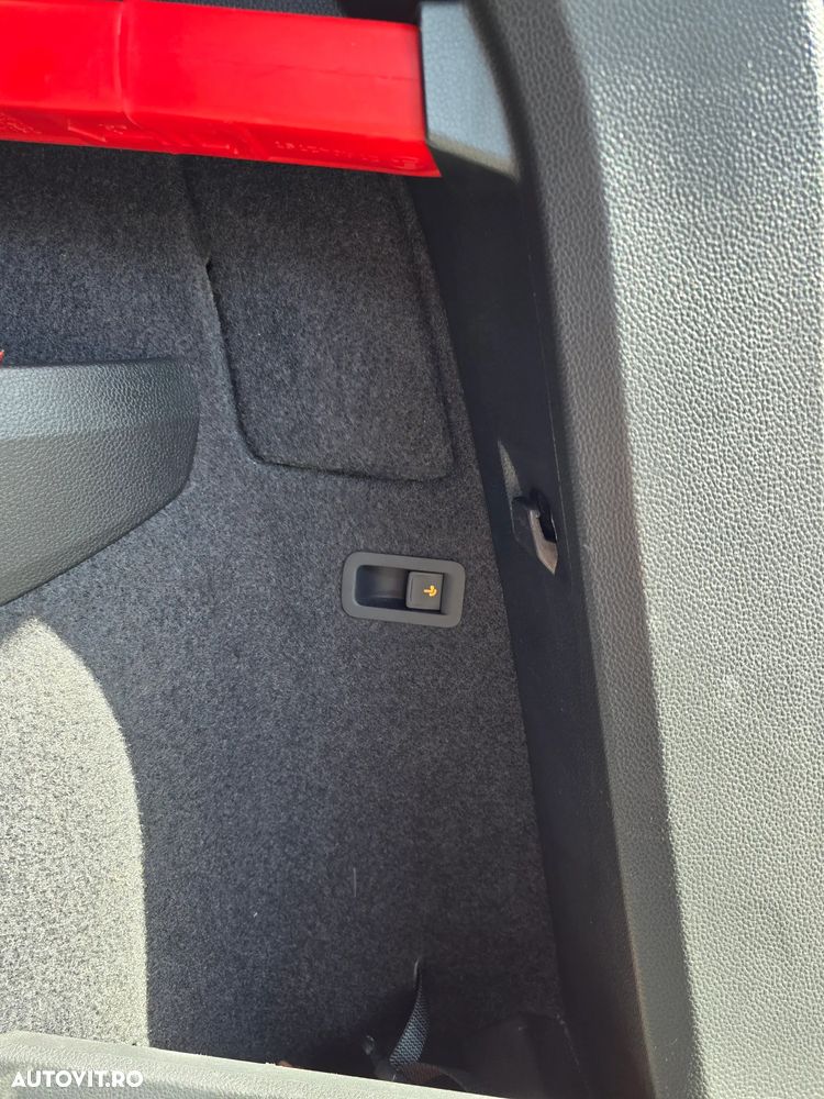 Skoda Karoq 2.0 TDI SCR 4x4 DSG Sportline - 14