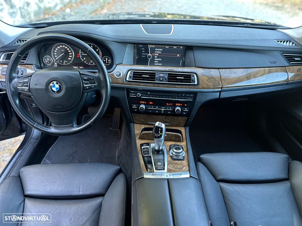 BMW 730 Ld - 23