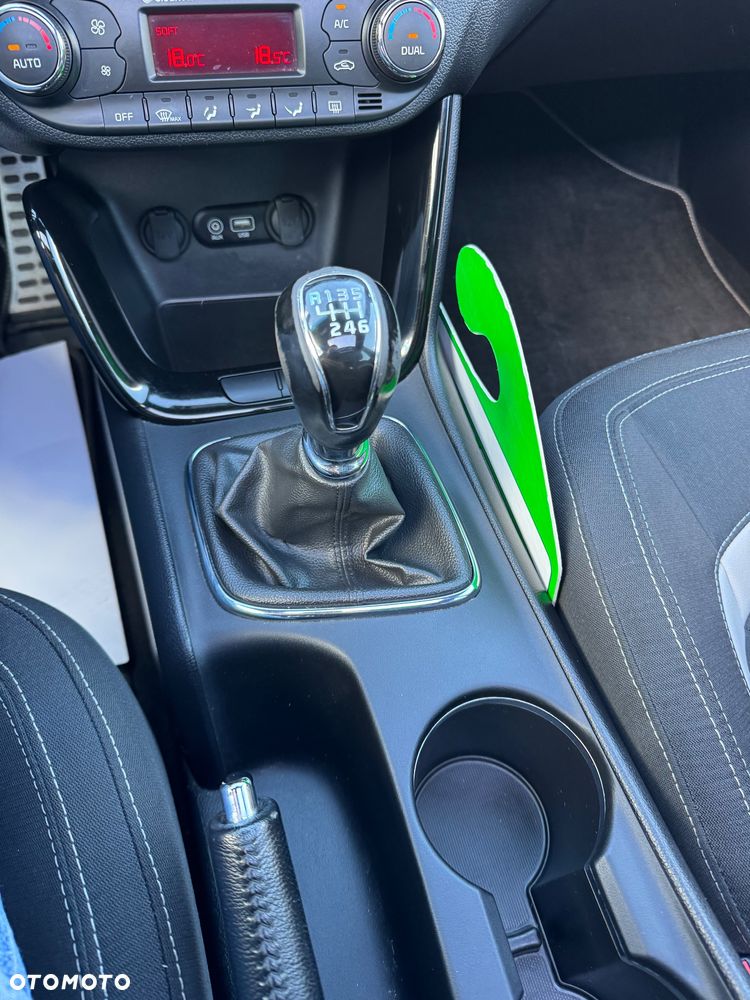 Kia Ceed 1.6 CRDi 136 ISG GT Line - 32