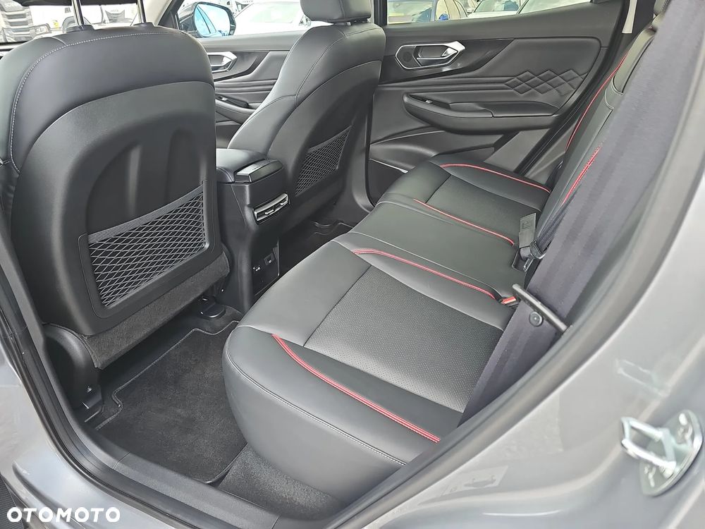 BAIC 7 1.5T Luxury DCT - 24