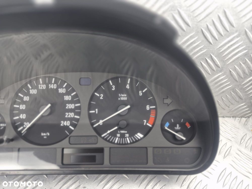 Licznik BMW 5 E39 8375900 - 2
