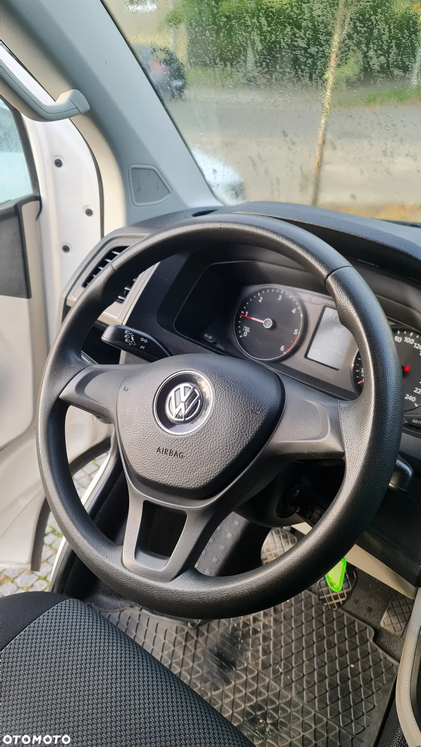 Volkswagen Transporter - 9