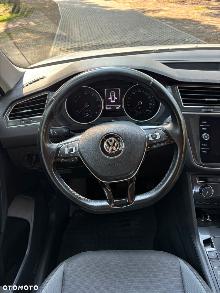 Volkswagen Tiguan - 17