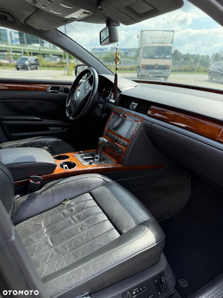 Volkswagen Phaeton - 6