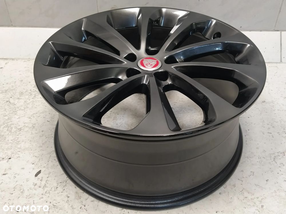JAGUAR XF X250 XE X760 F-PACE X761 7,5X19 8,5X19 ORYGINALNE FELGI ALUMINIOWE R19 ET44,5 E755 5x108 KOMPLET DEKIELKI ORYGINAŁ - 11