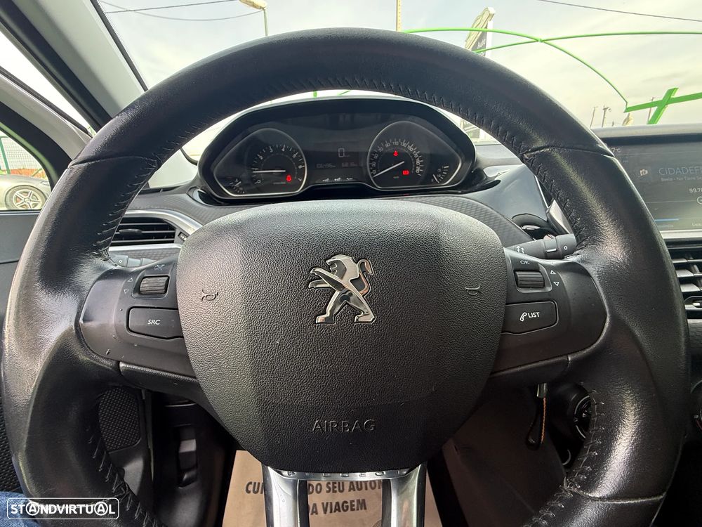 Peugeot 208 1.2 PureTech Active - 26