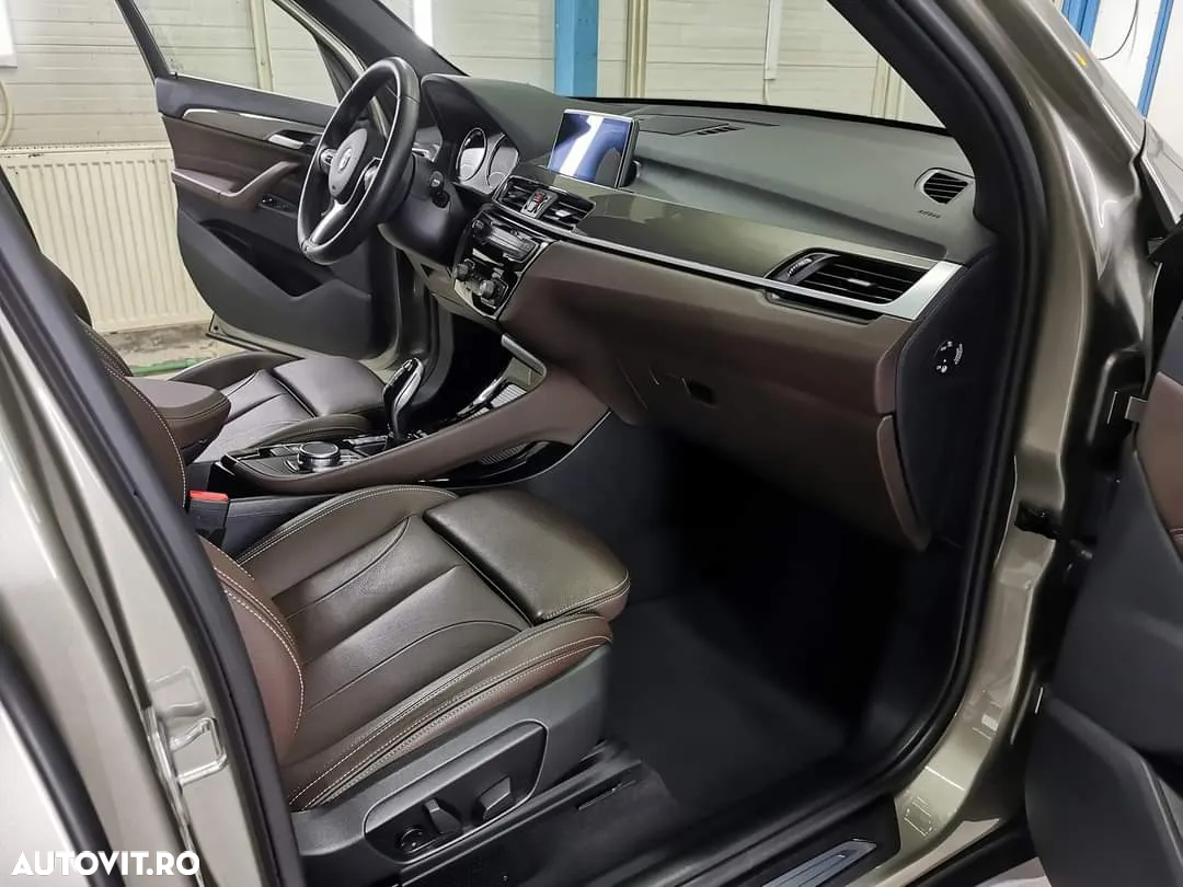 BMW X1 xDrive20d AT - 11