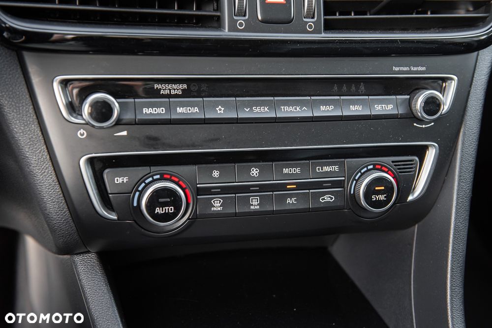 Kia Optima Sportagon 1.6 T-GDI DCT OPF GT Line - 25