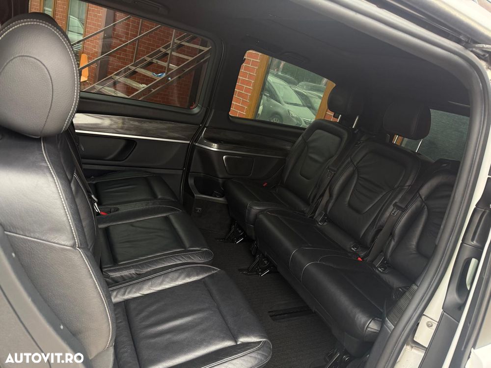 Mercedes-Benz V - 8