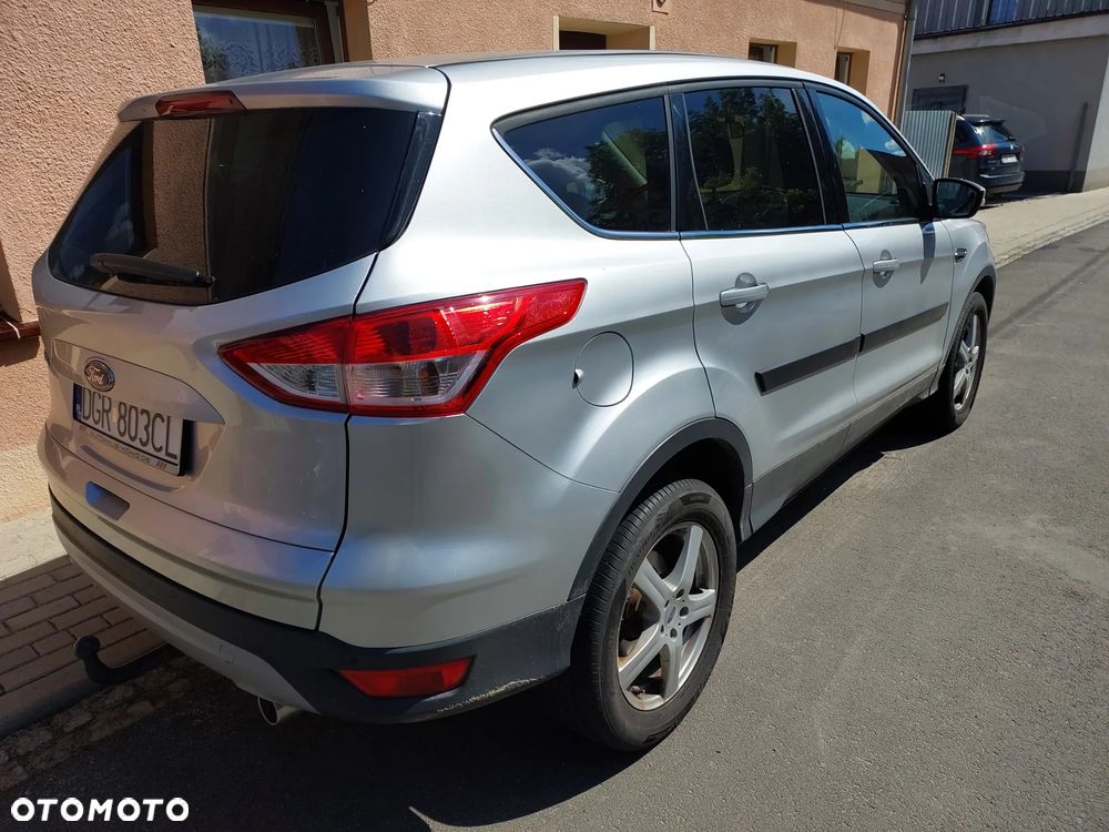 Ford Kuga - 4