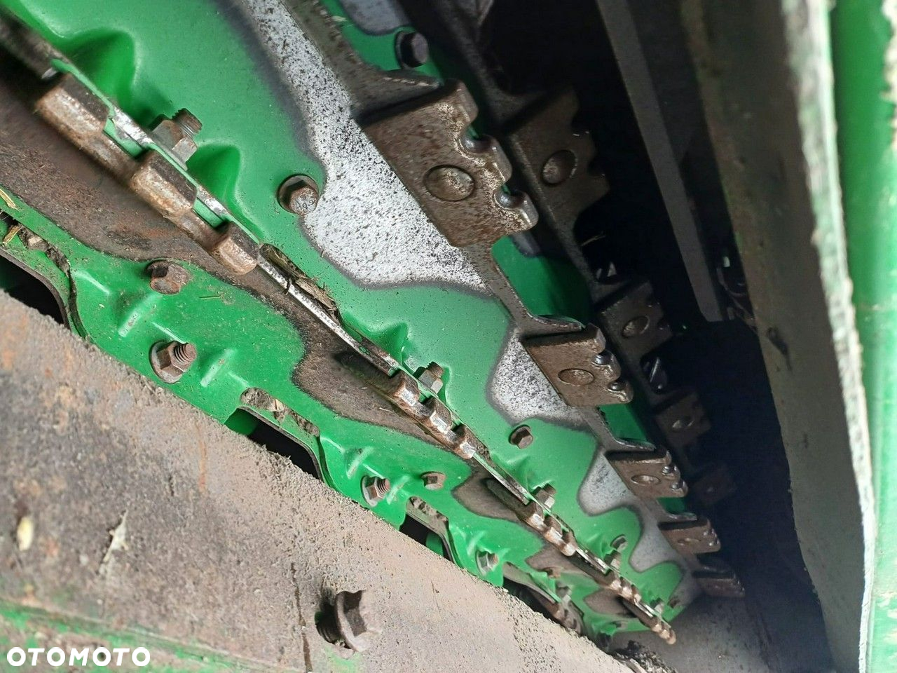 John Deere S680i - 16