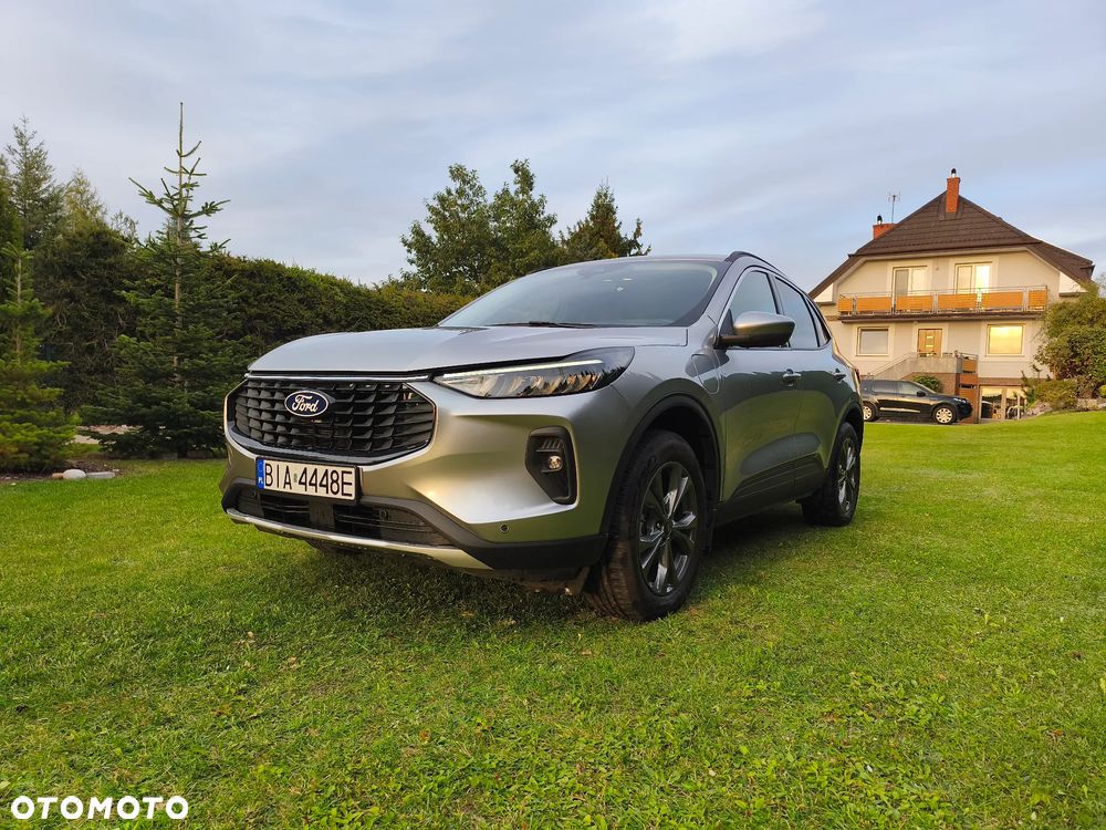 Ford Kuga - 1