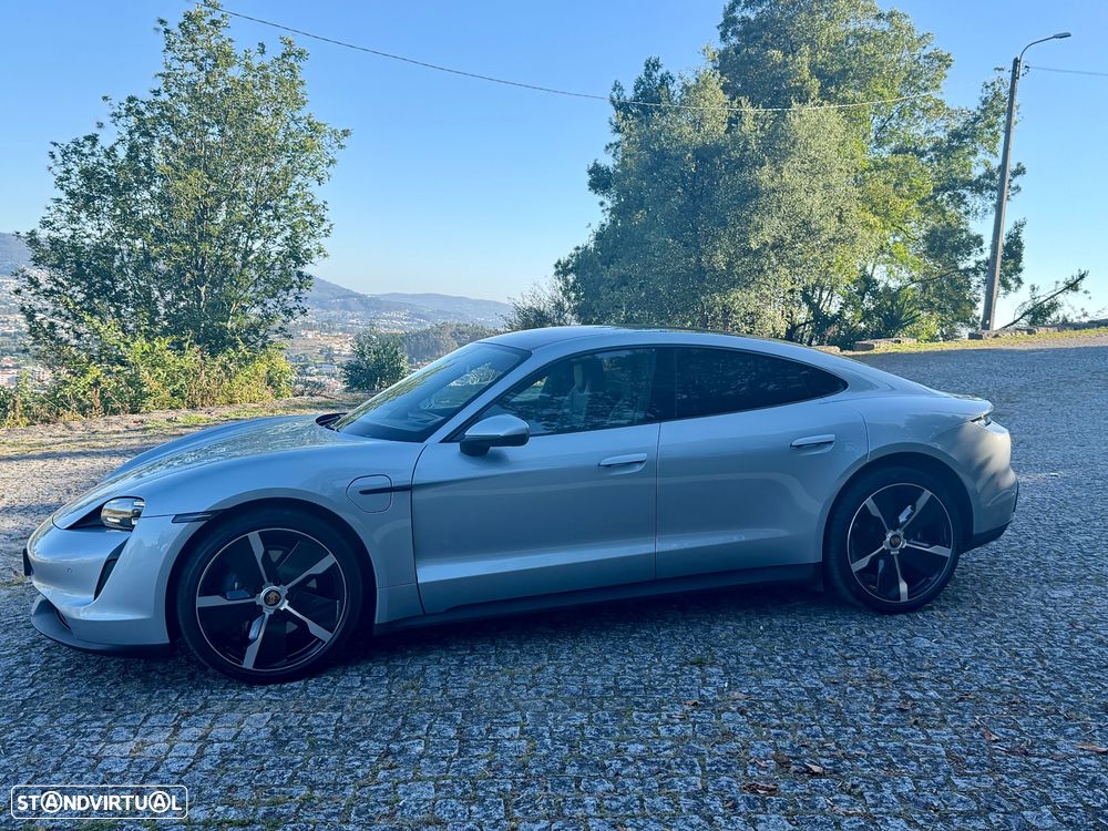 Porsche Taycan Standard - 27