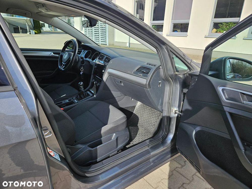 Volkswagen Golf 1.0 TSI Trendline - 26