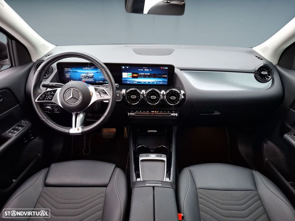 Mercedes-Benz GLA 250 e - 12