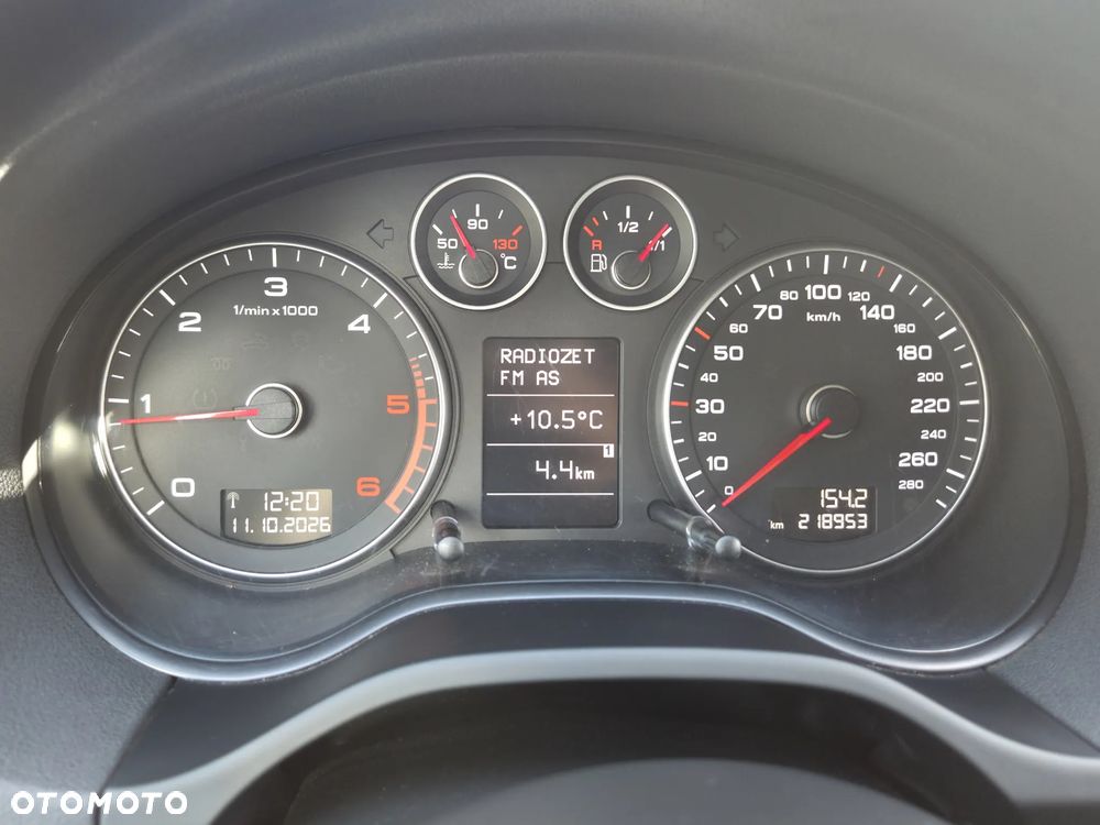 Audi A3 3-drzwiowe 1.6 TDI DPF Ambition - 17