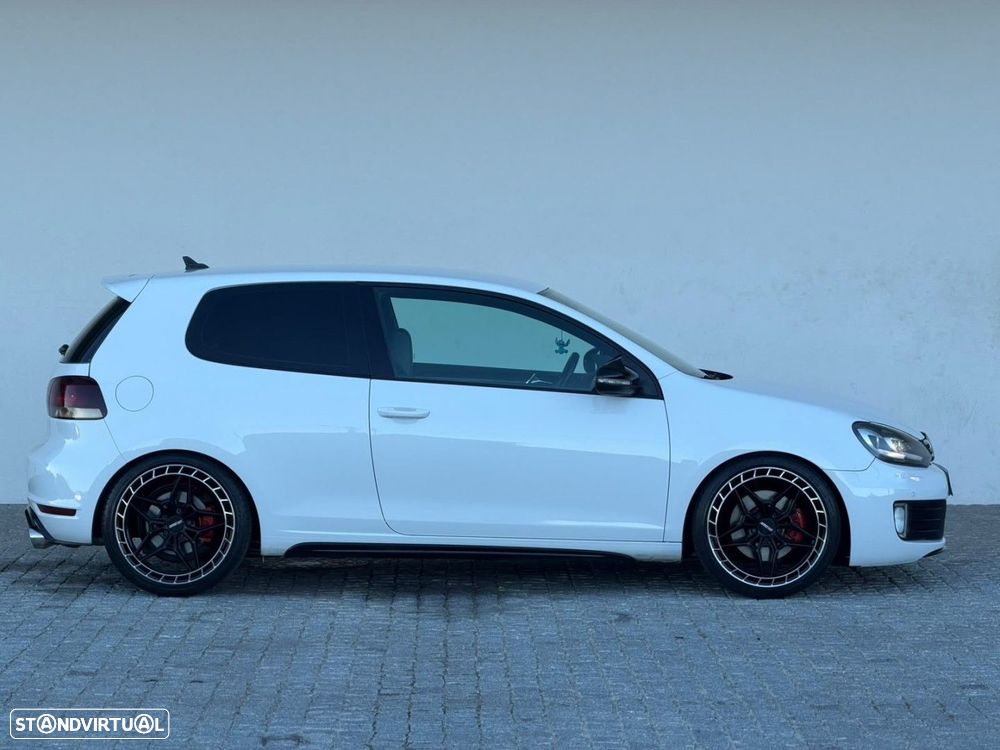 VW Golf 2.0 GTI DSG - 3