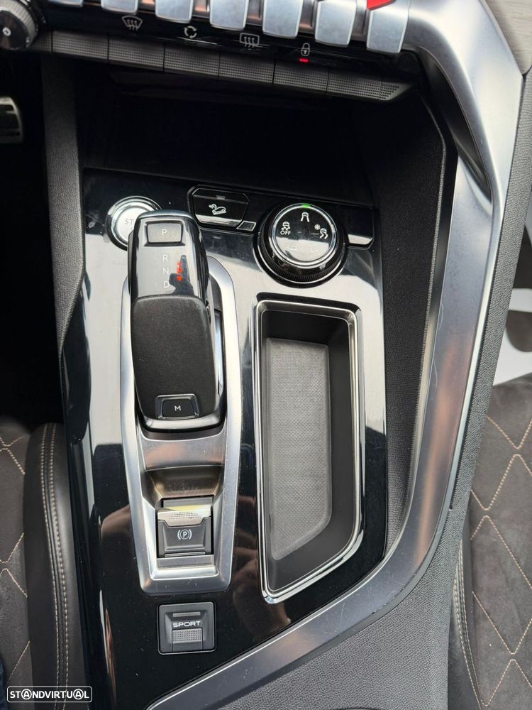 Peugeot 3008 2.0 BlueHDi GT EAT8 - 40