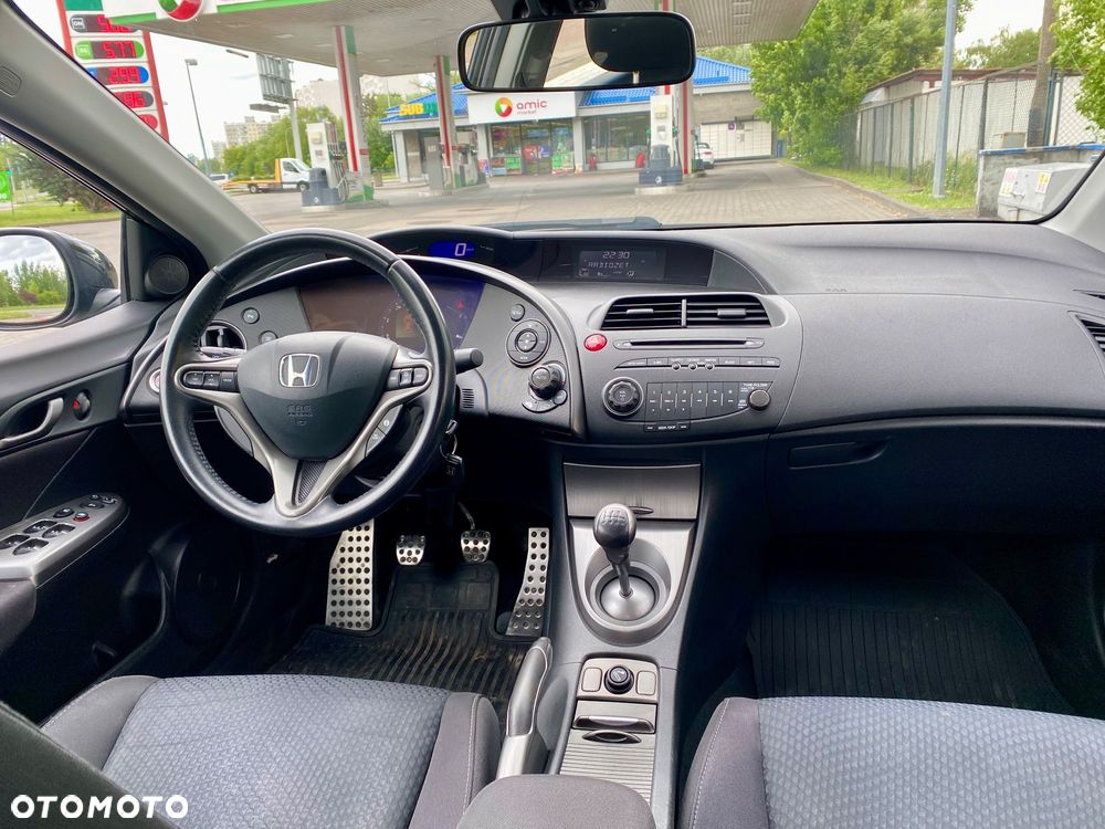 Honda Civic 1.8 Comfort - 3