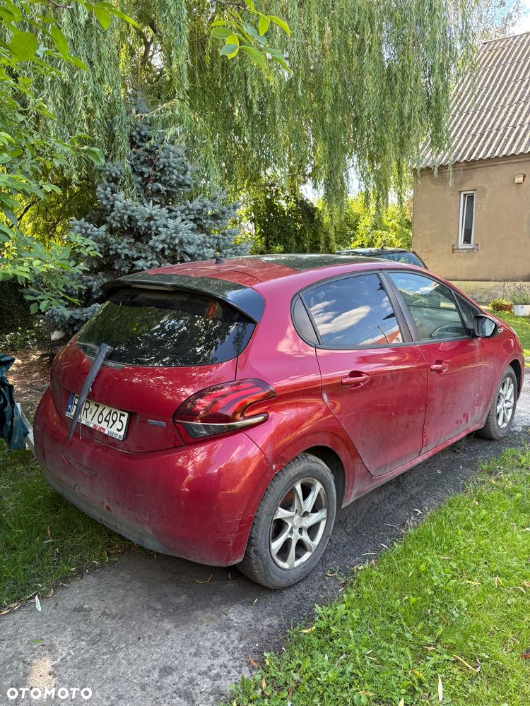 Peugeot 208 2016 photo 4