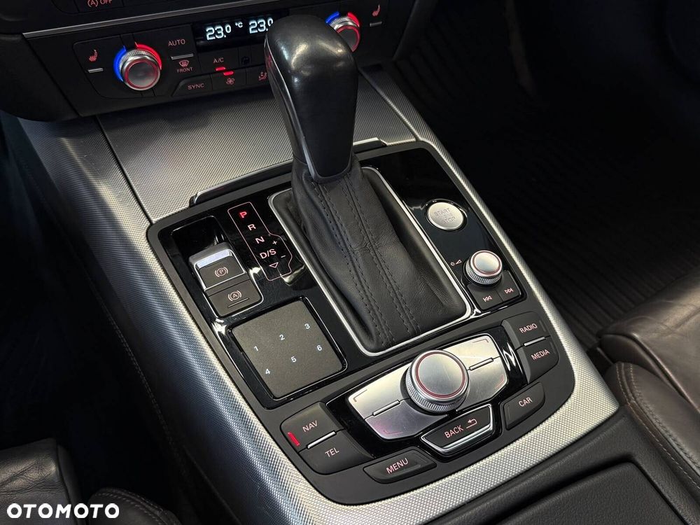 Audi A6 Allroad - 33