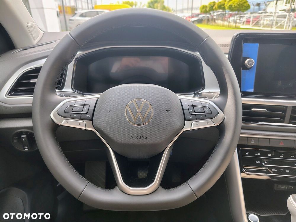 Volkswagen T-Roc - 12