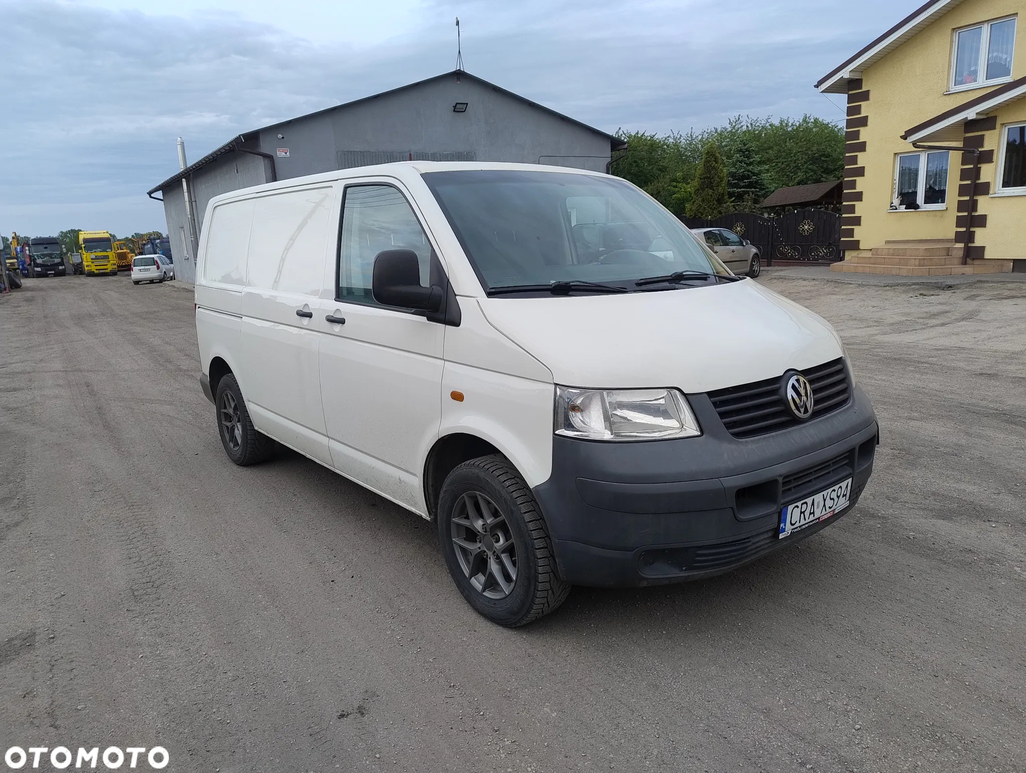 Volkswagen Transporter - 2