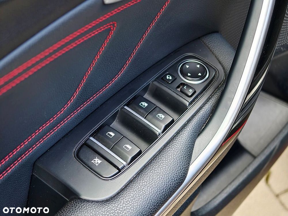 Kia ProCeed 1.6 T-GDI GT DCT - 24